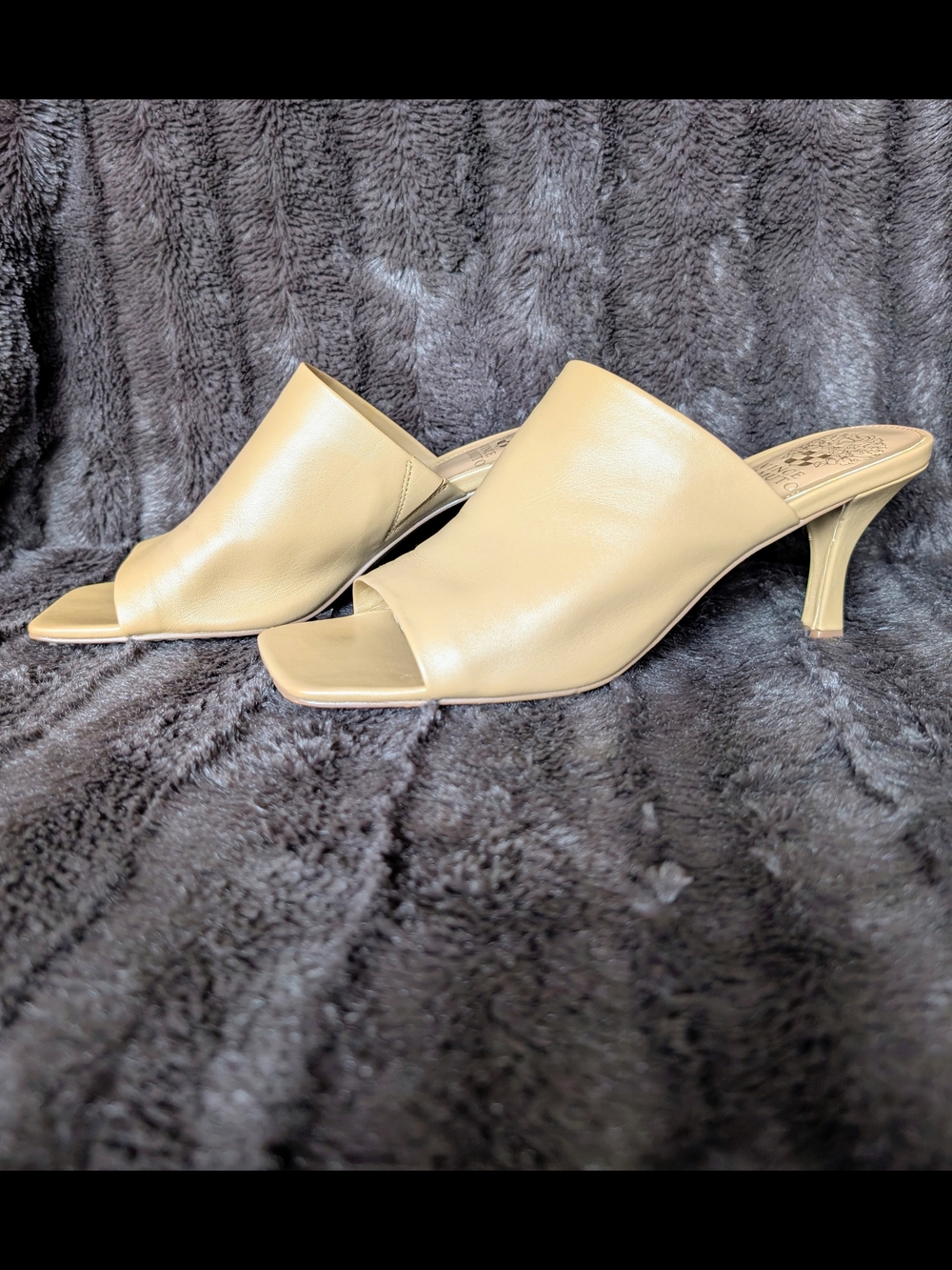 Vince Camuto Cream Open-Toe Mule Heels Tan 8